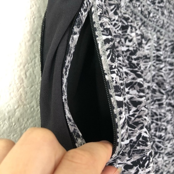 Lululemon Jogger Style Pants - Picture 3 of 7